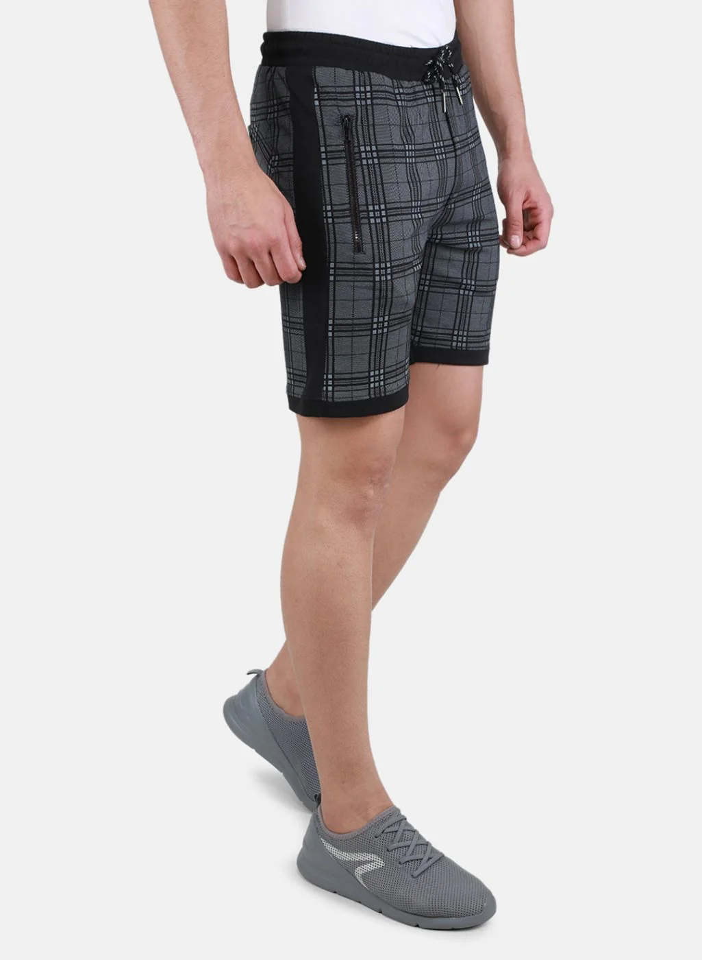 Men Black Printed Bermuda - Image 6