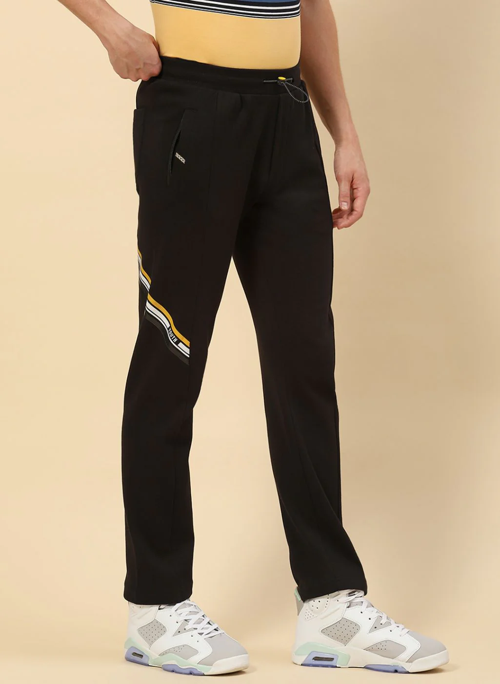 Men Black Regular Fit Lower - Image 4