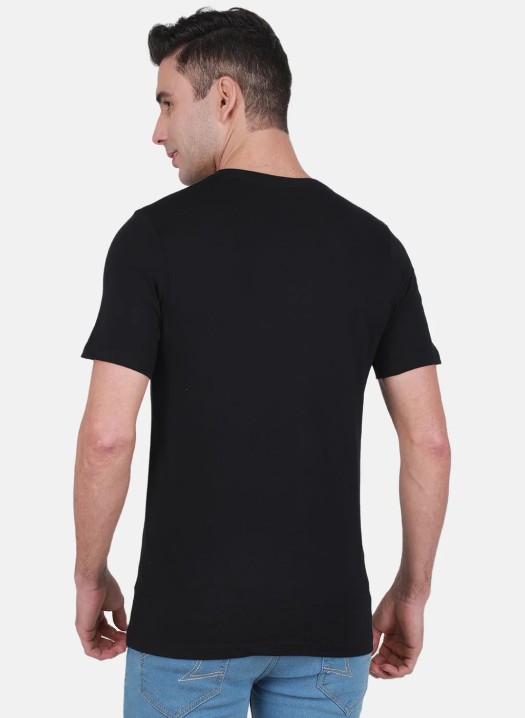 Men Black Solid T-Shirt - Image 3
