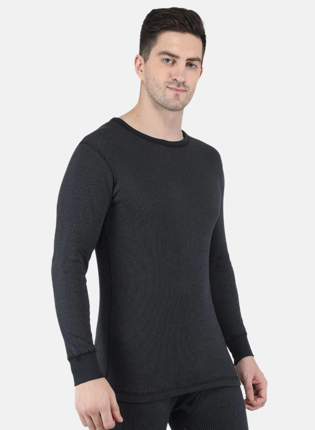 Men Black Solid Thermal Vest - Image 6