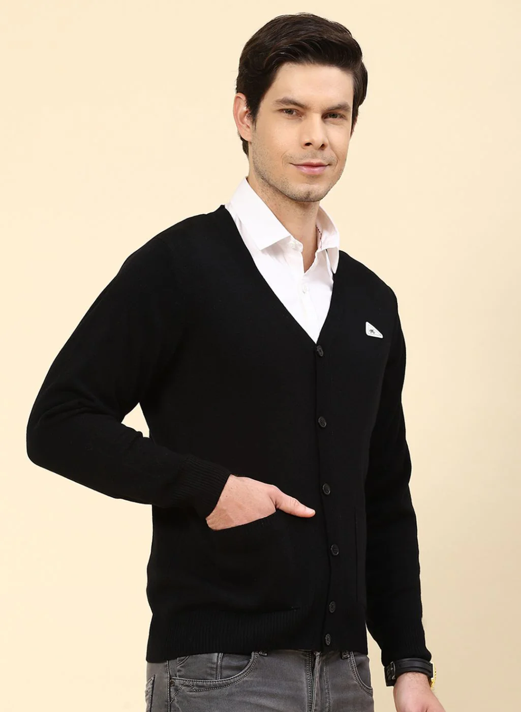 Men Black Solid Wool blend Cardigan - Image 4