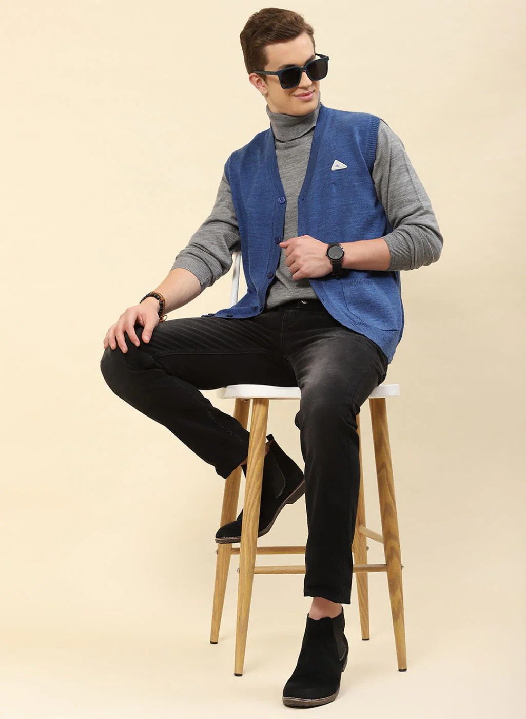 Men Blue Solid Blend wool Cardigan - Image 2