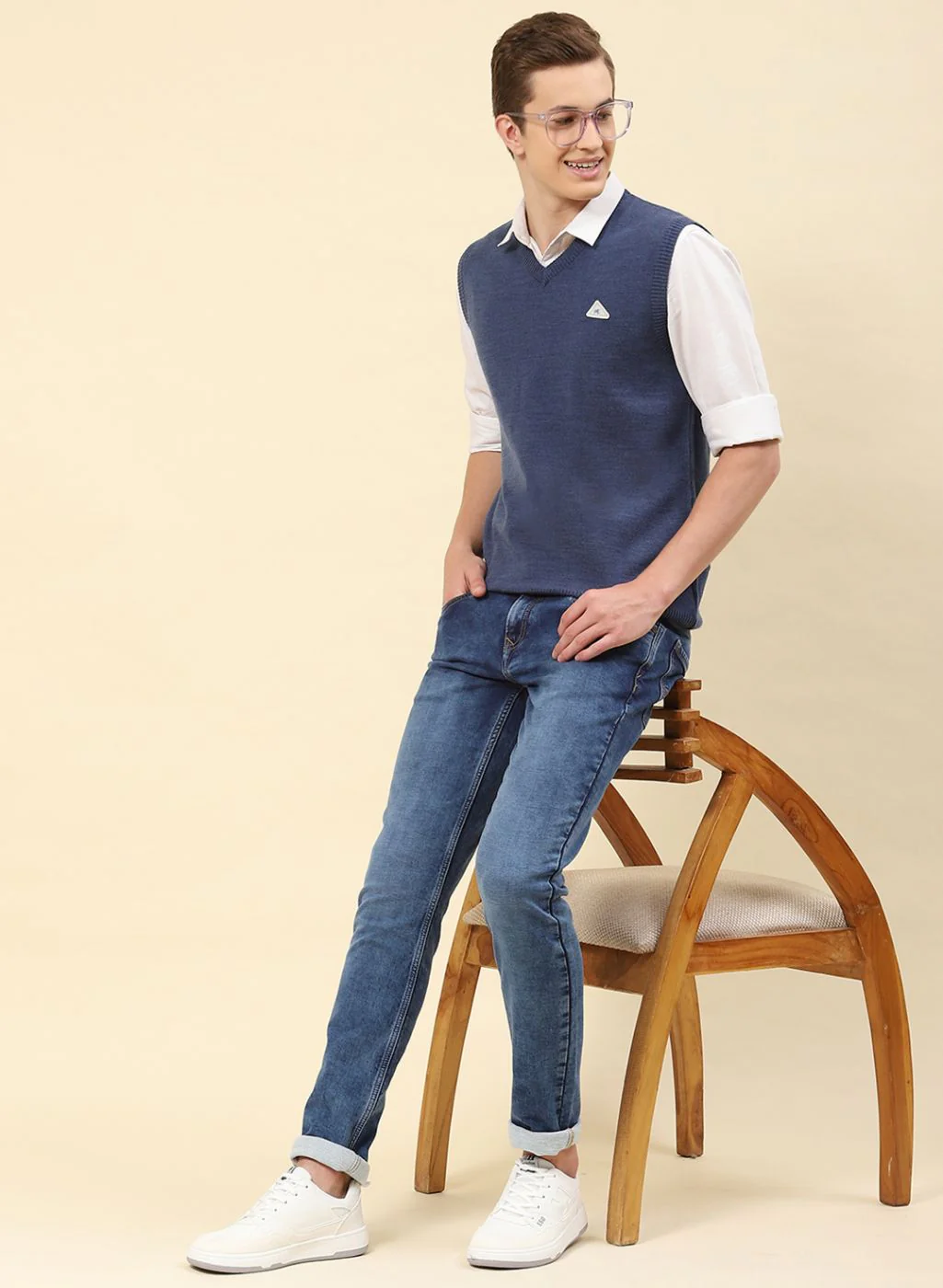 Men Blue Solid Blend wool Sweater