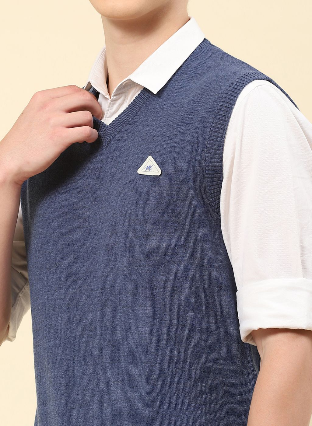 Men Blue Solid Blend wool Sweater - Image 6