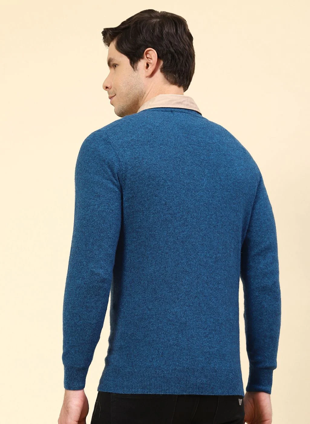 Men Blue Solid Lamb wool Pullover - Image 5