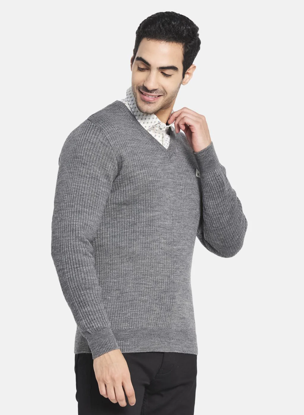 Men Brown Solid Sweater - Image 2