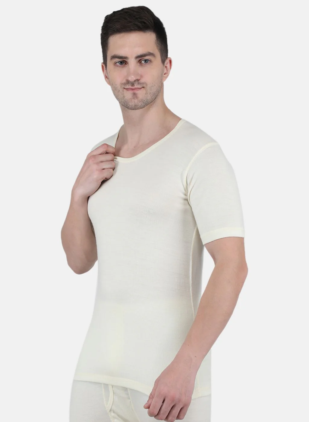 Men Cream Solid Thermal Vest - Image 2