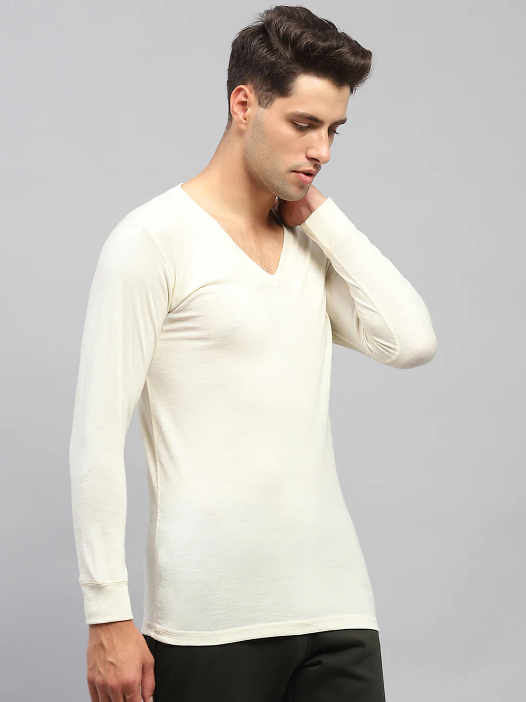 Men Cream Solid V Neck Full Sleeve Thermal Vest - Image 3