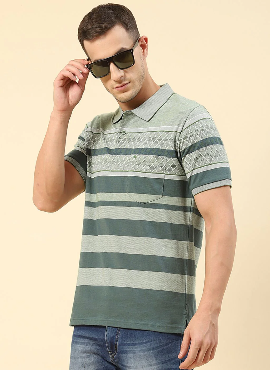 Men Green Jaquard T-Shirt - Image 2