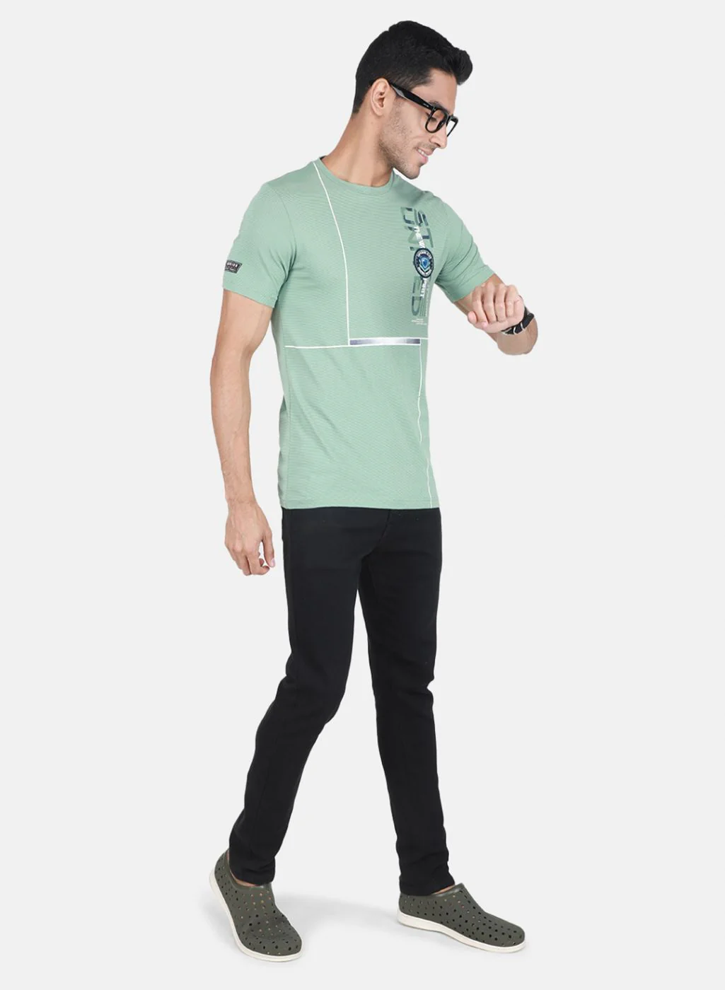 Men Green Printed T-Shirt - Image 4
