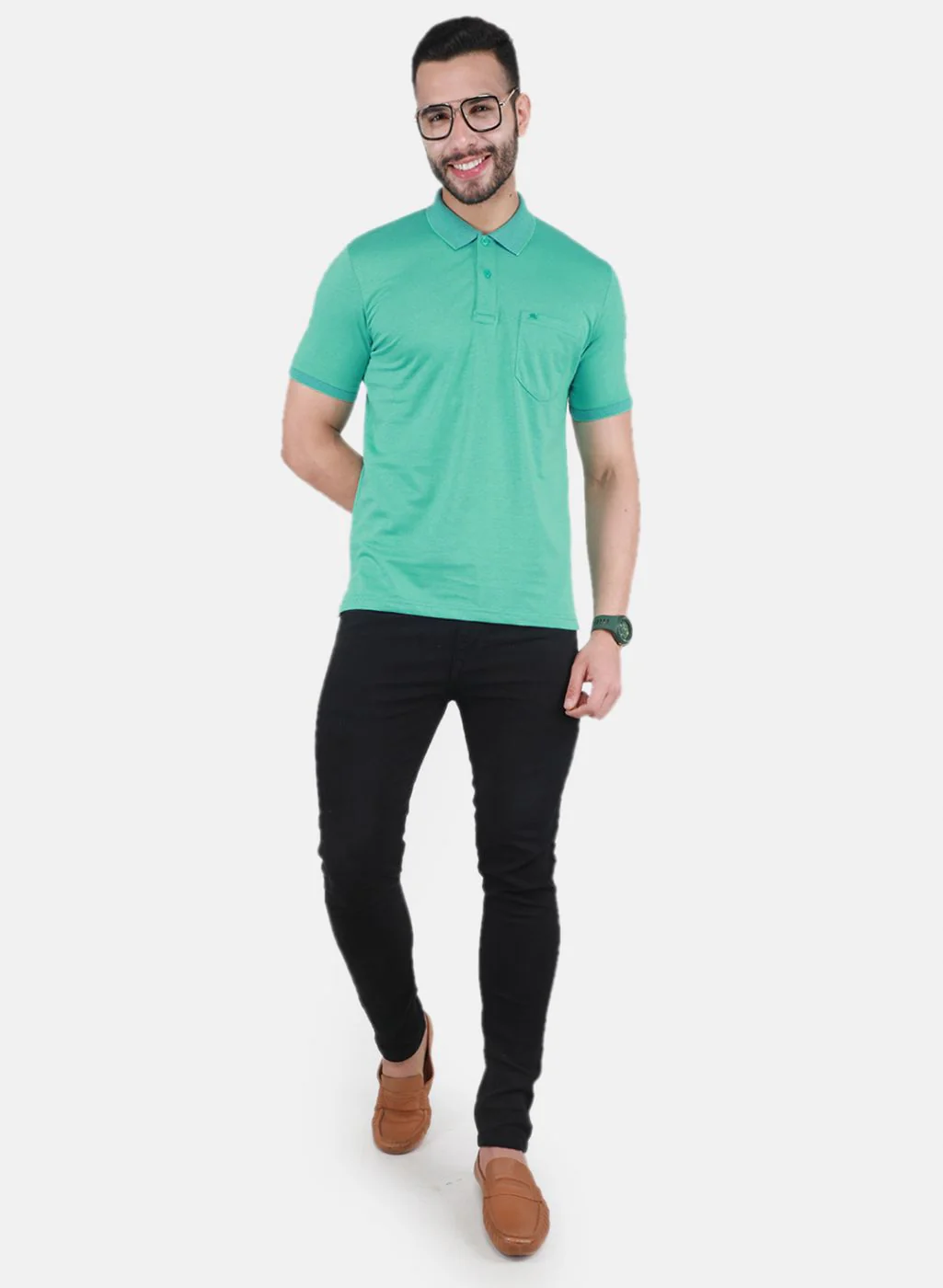 Men Green Solid T-Shirt - Image 4