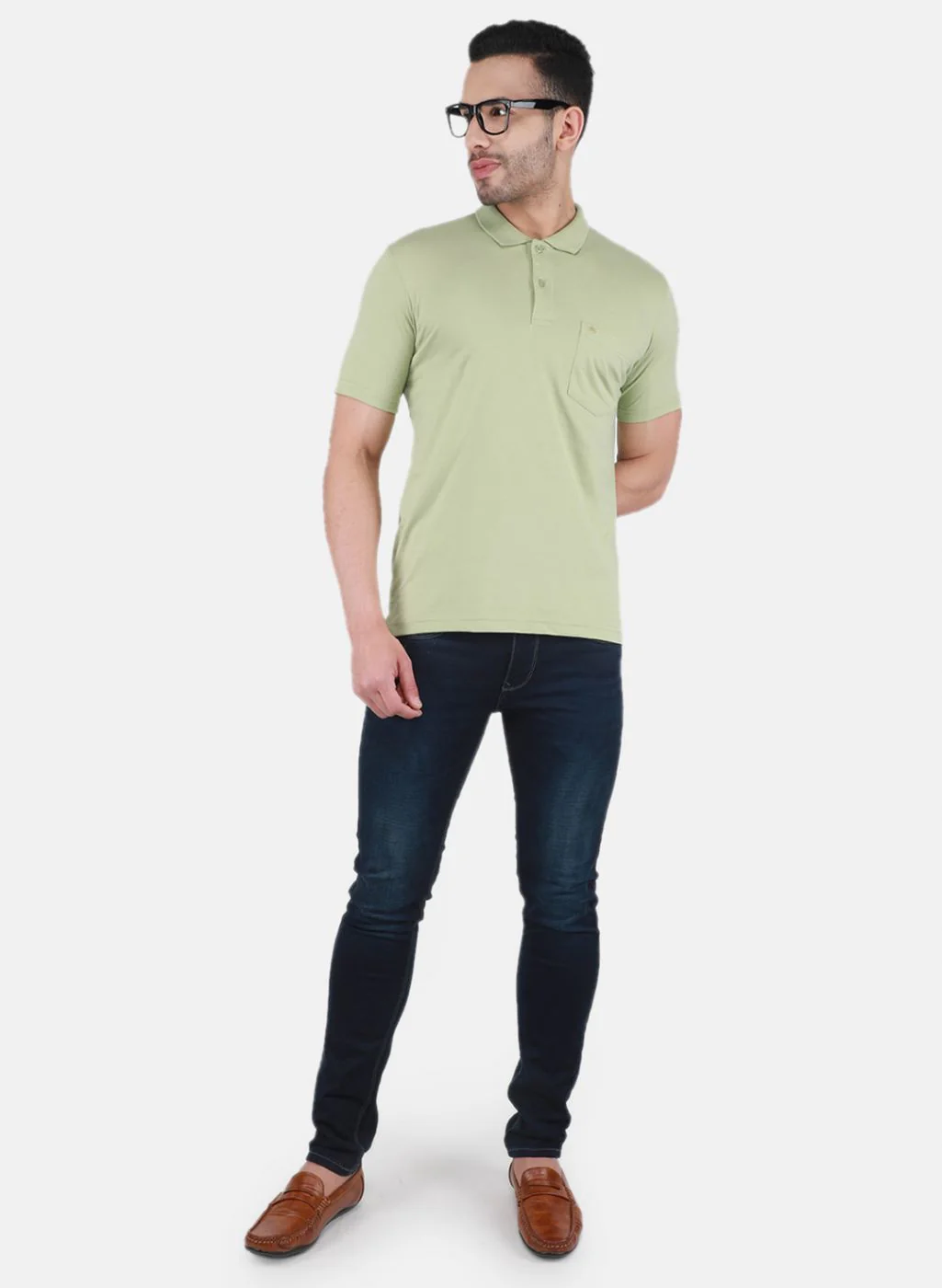 Men Green Solid T-Shirt - Image 4