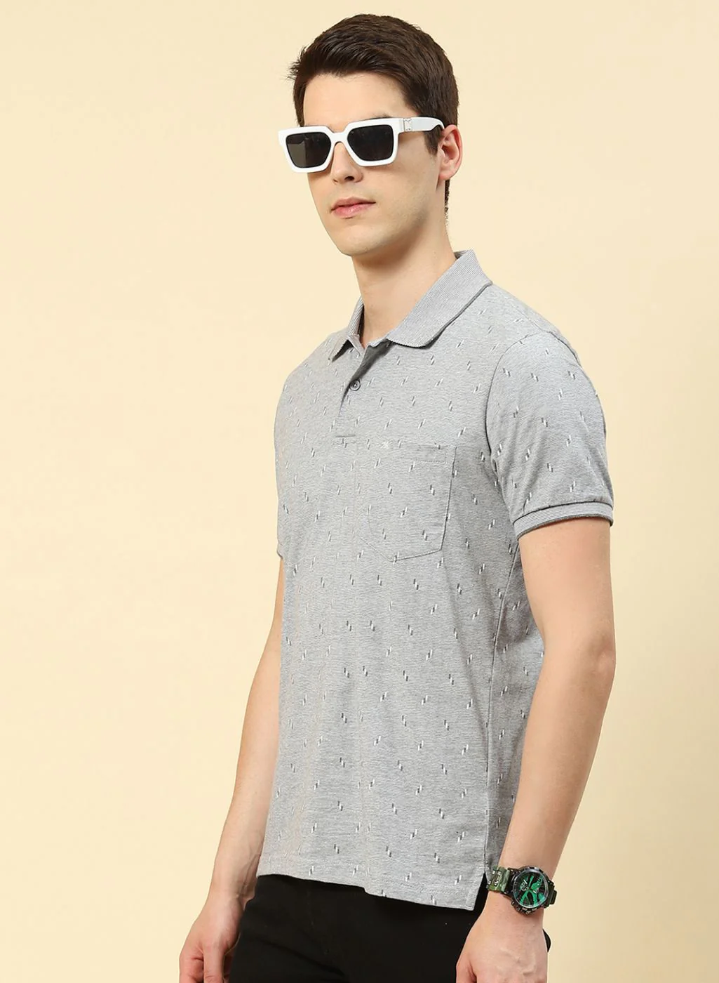 Men Grey Jaquard T-Shirt - Image 3