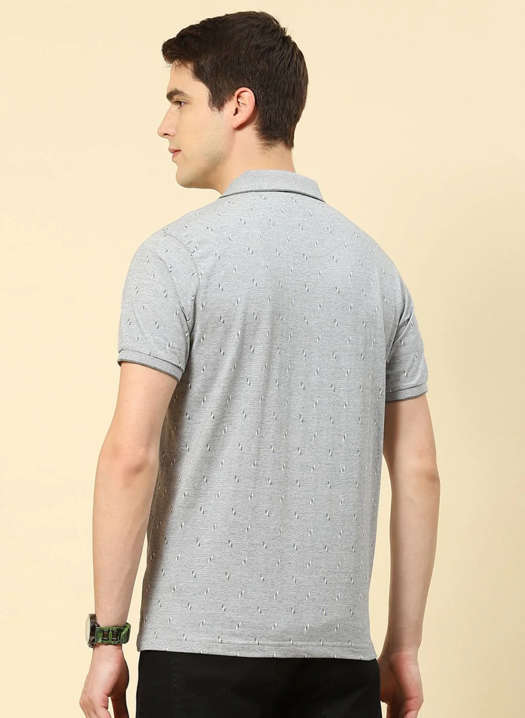 Men Grey Jaquard T-Shirt - Image 5