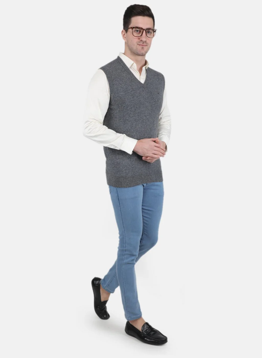 Men Grey Solid Sweater - Image 4