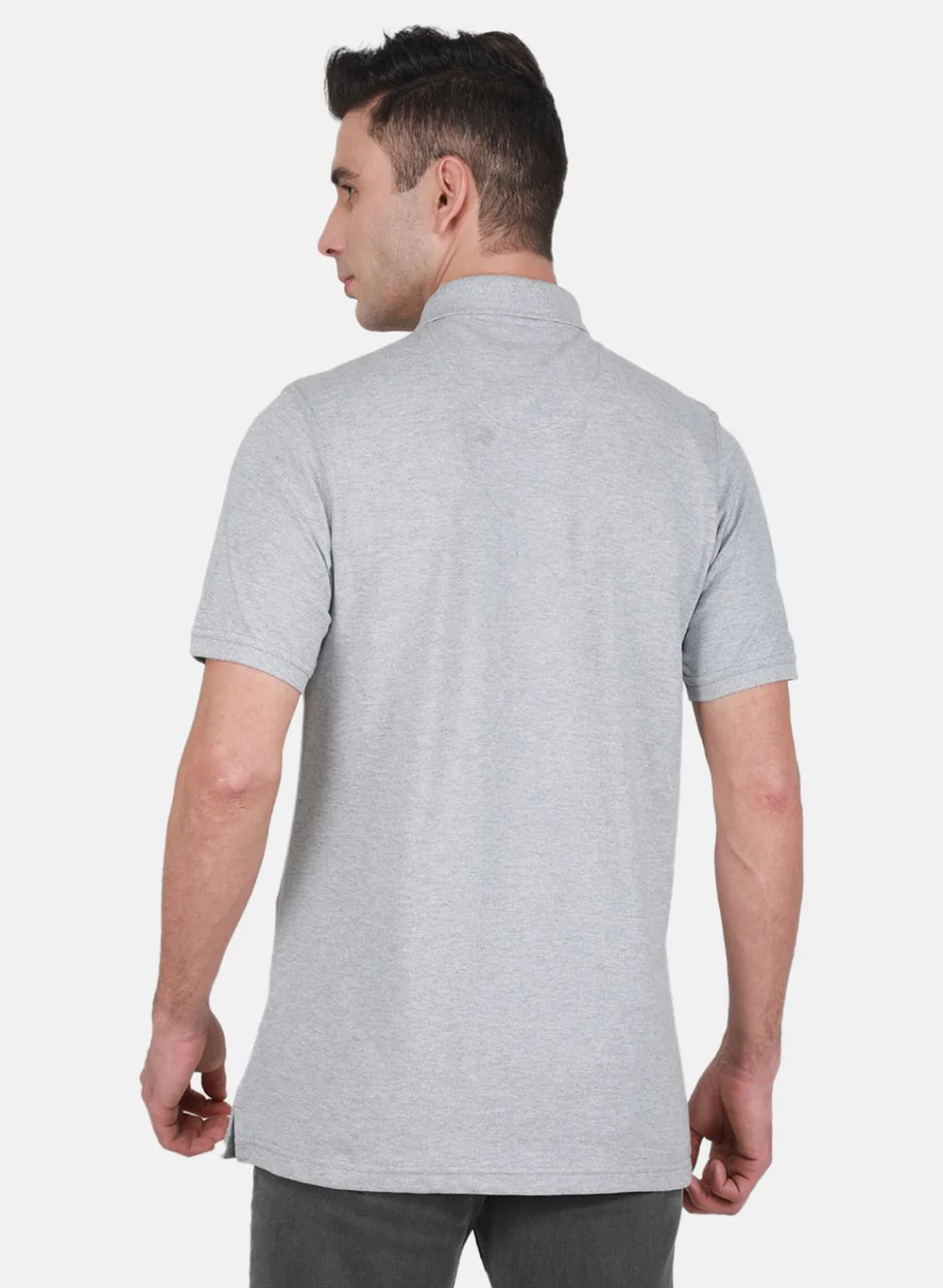 Men Grey Solid T-Shirt - Image 3