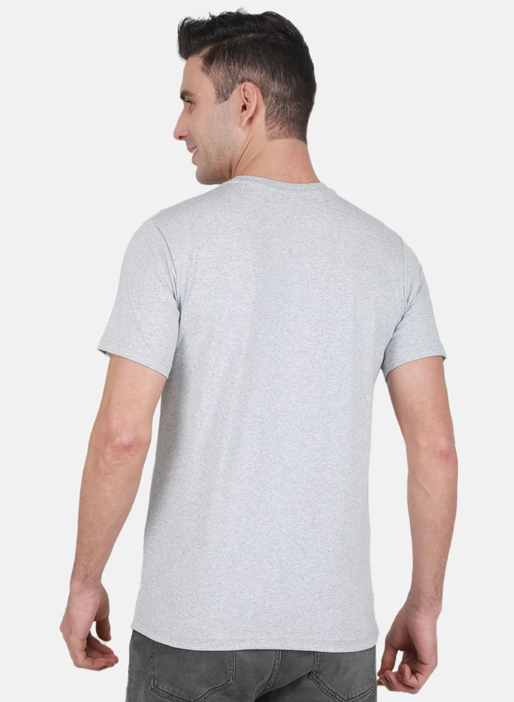 Men Grey Solid T-Shirt - Image 3