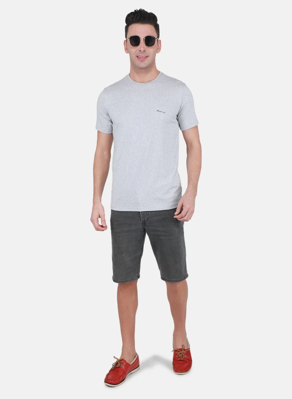 Men Grey Solid T-Shirt - Image 4