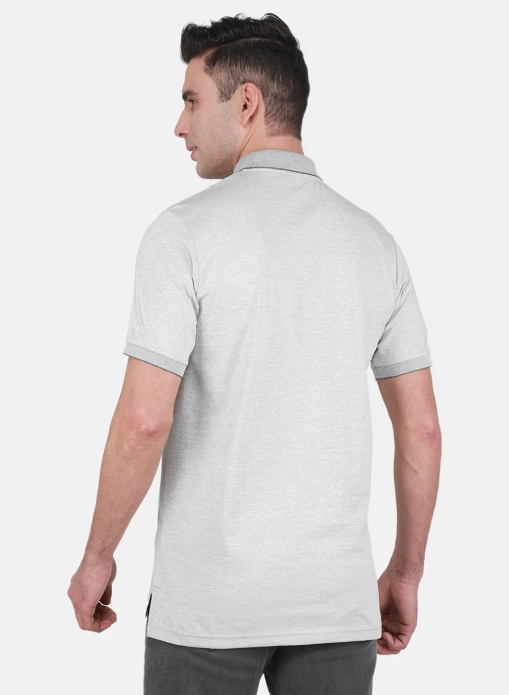 Men Grey Solid T-Shirt - Image 3