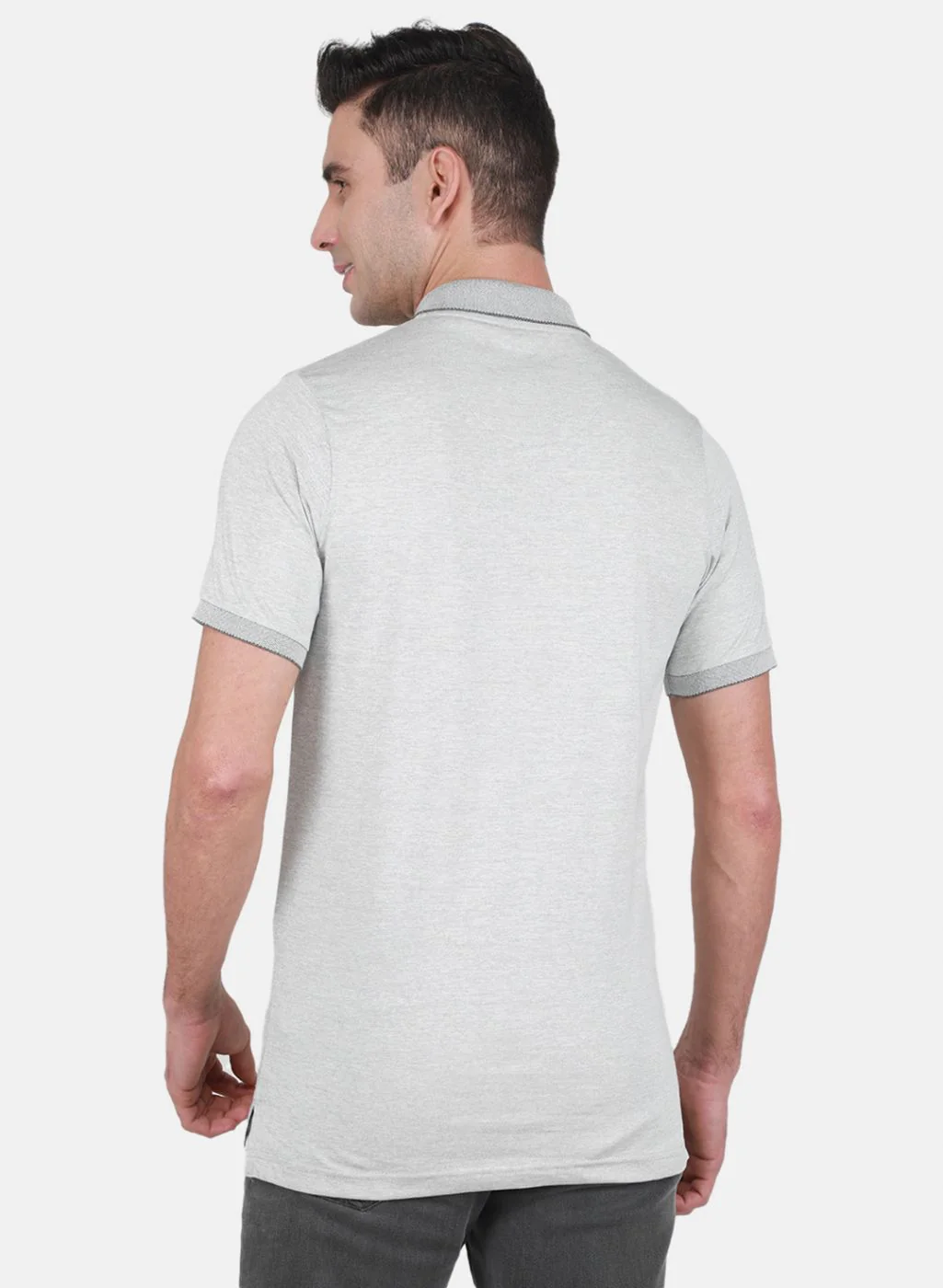 Men Grey Solid T-Shirt - Image 3