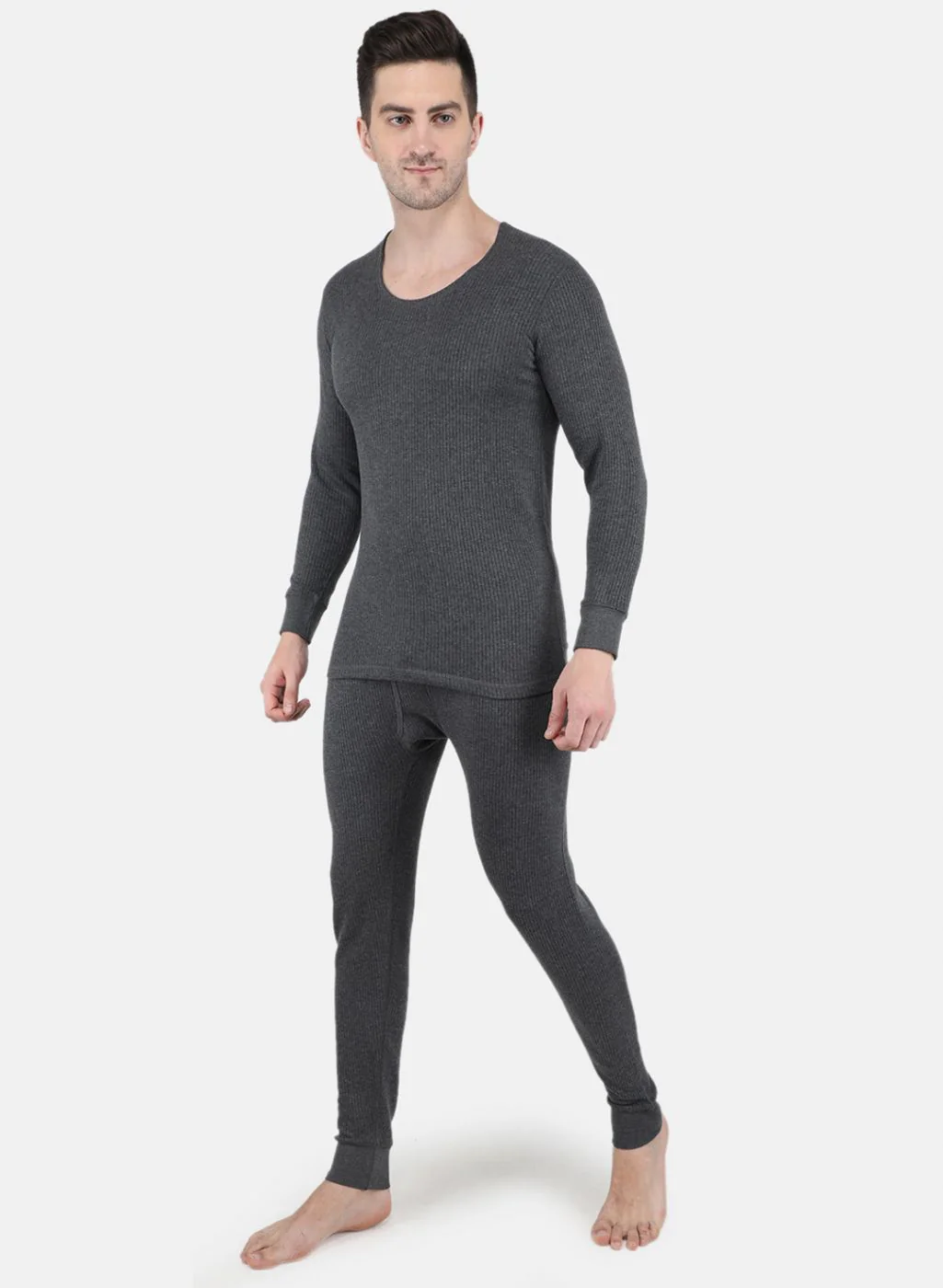 Men Grey Solid Thermal Vest - Image 4
