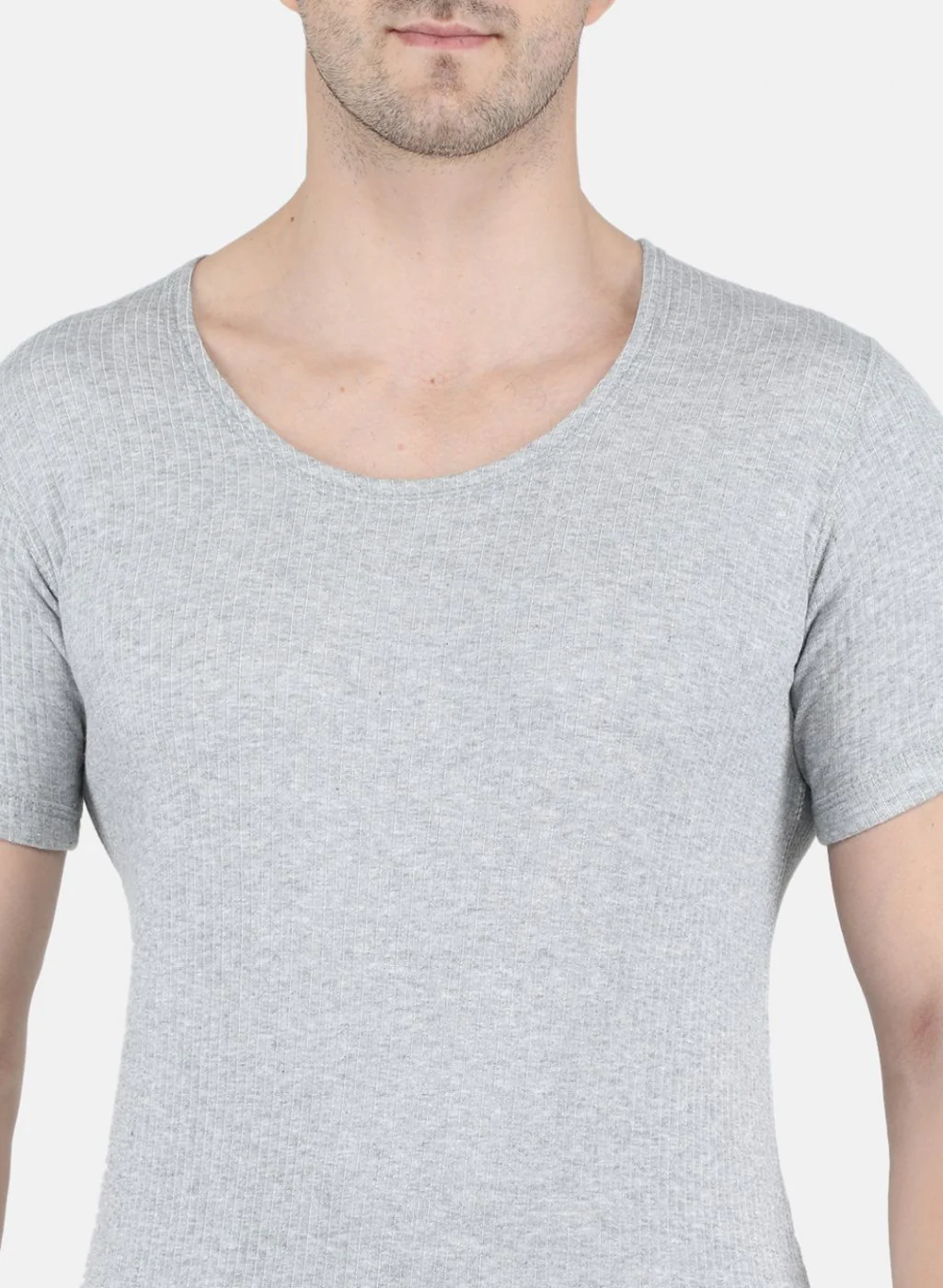 Men Grey Solid Thermal Vest - Image 5