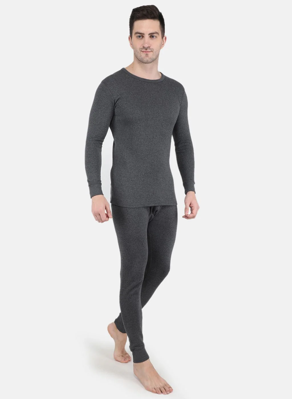 Men Grey Solid Thermal Vest - Image 4