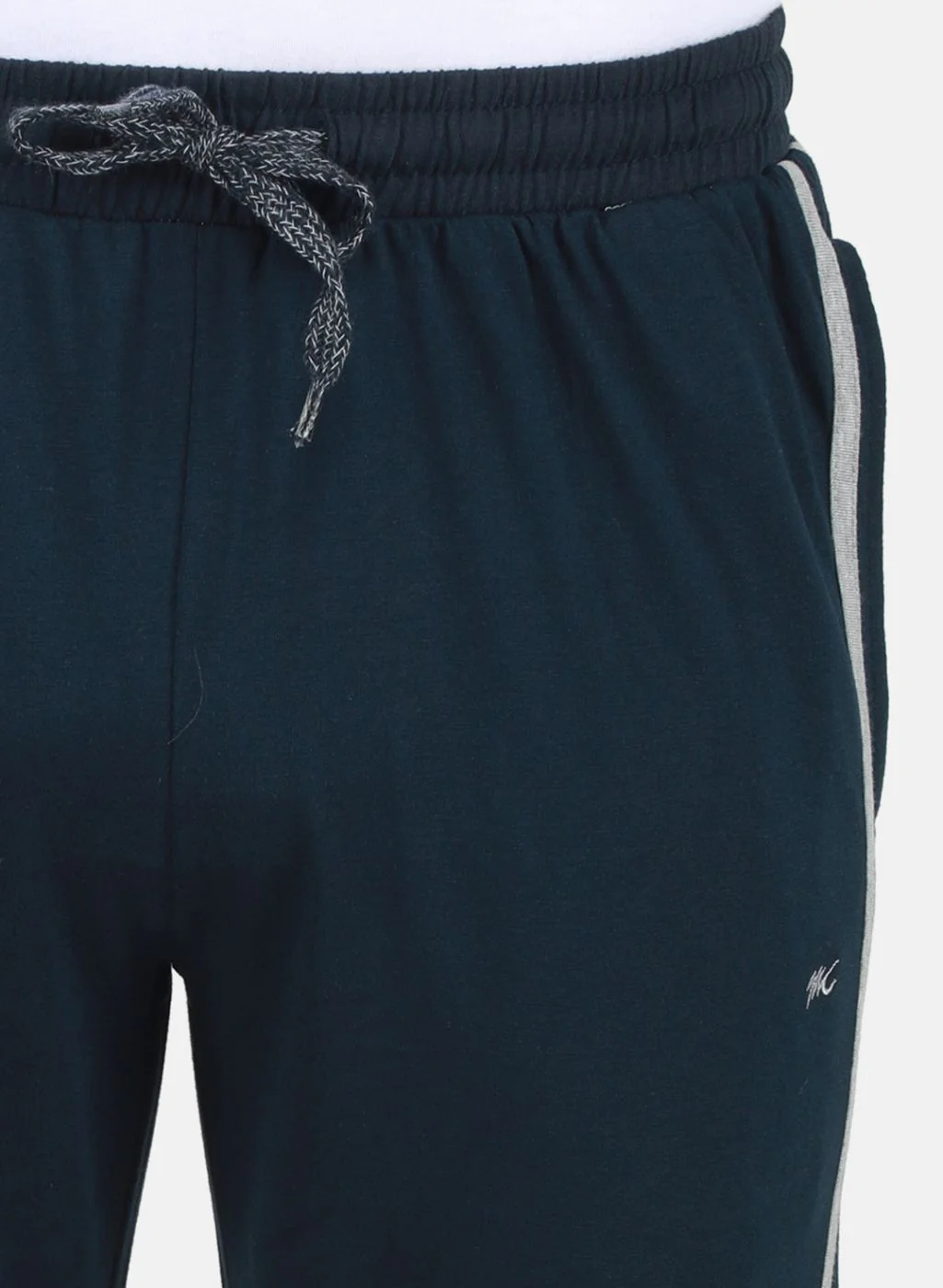 Men NAvy Blue Solid Capri - Image 5
