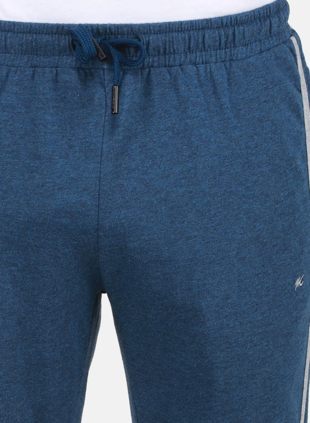 Men NAvy Blue Solid Capri - Image 5