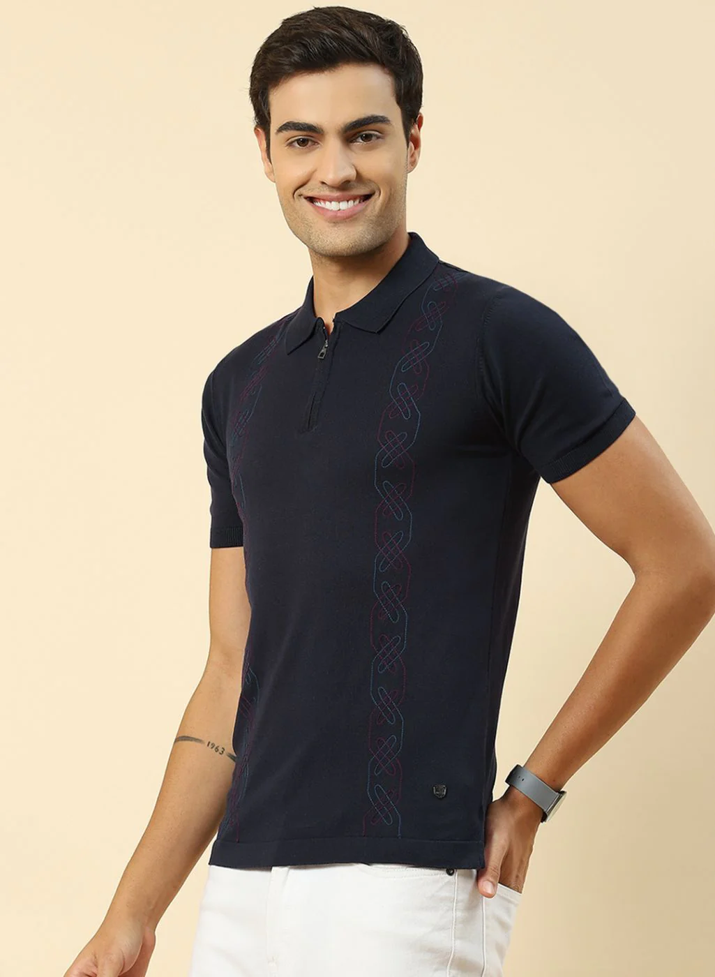 Men NAvy Blue Solid T-Shirt - Image 3