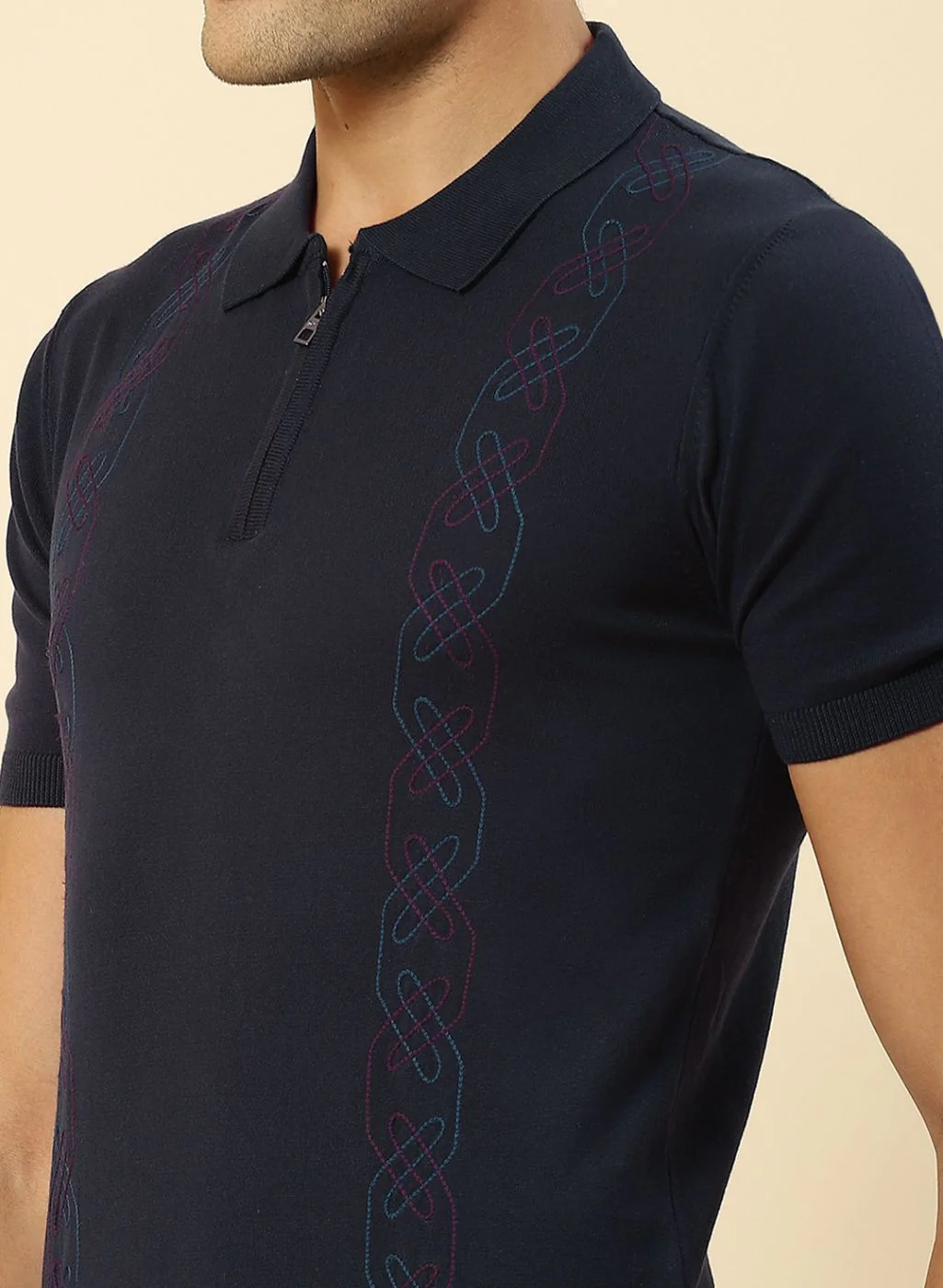 Men NAvy Blue Solid T-Shirt - Image 6