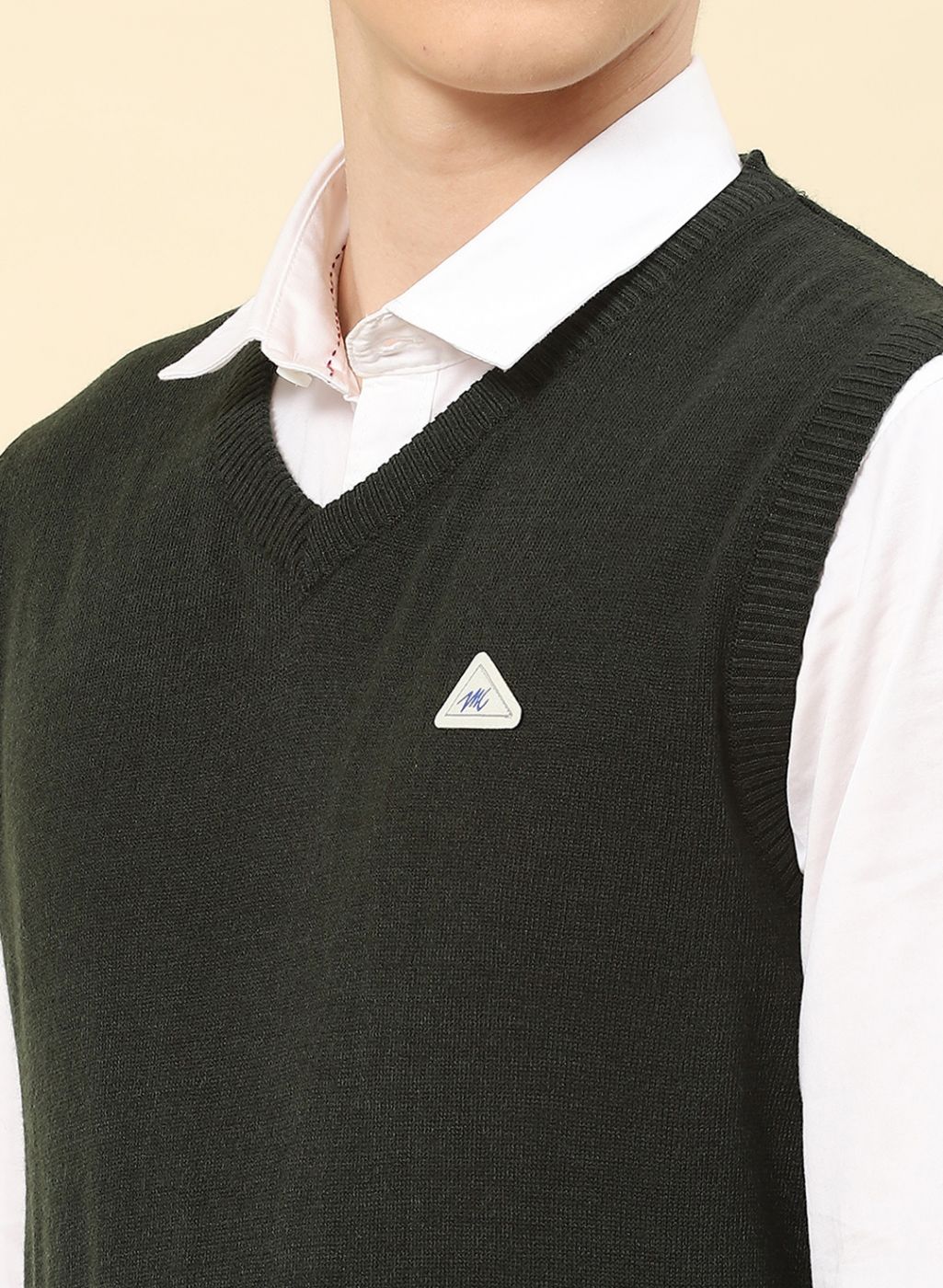 Men Olive Solid Blend wool Sweater - Image 6
