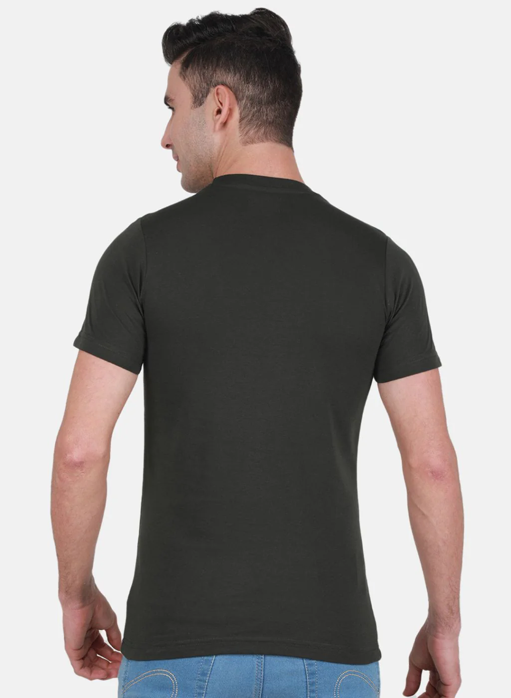 Men Olive & Yellow Solid T-Shirt - Image 4