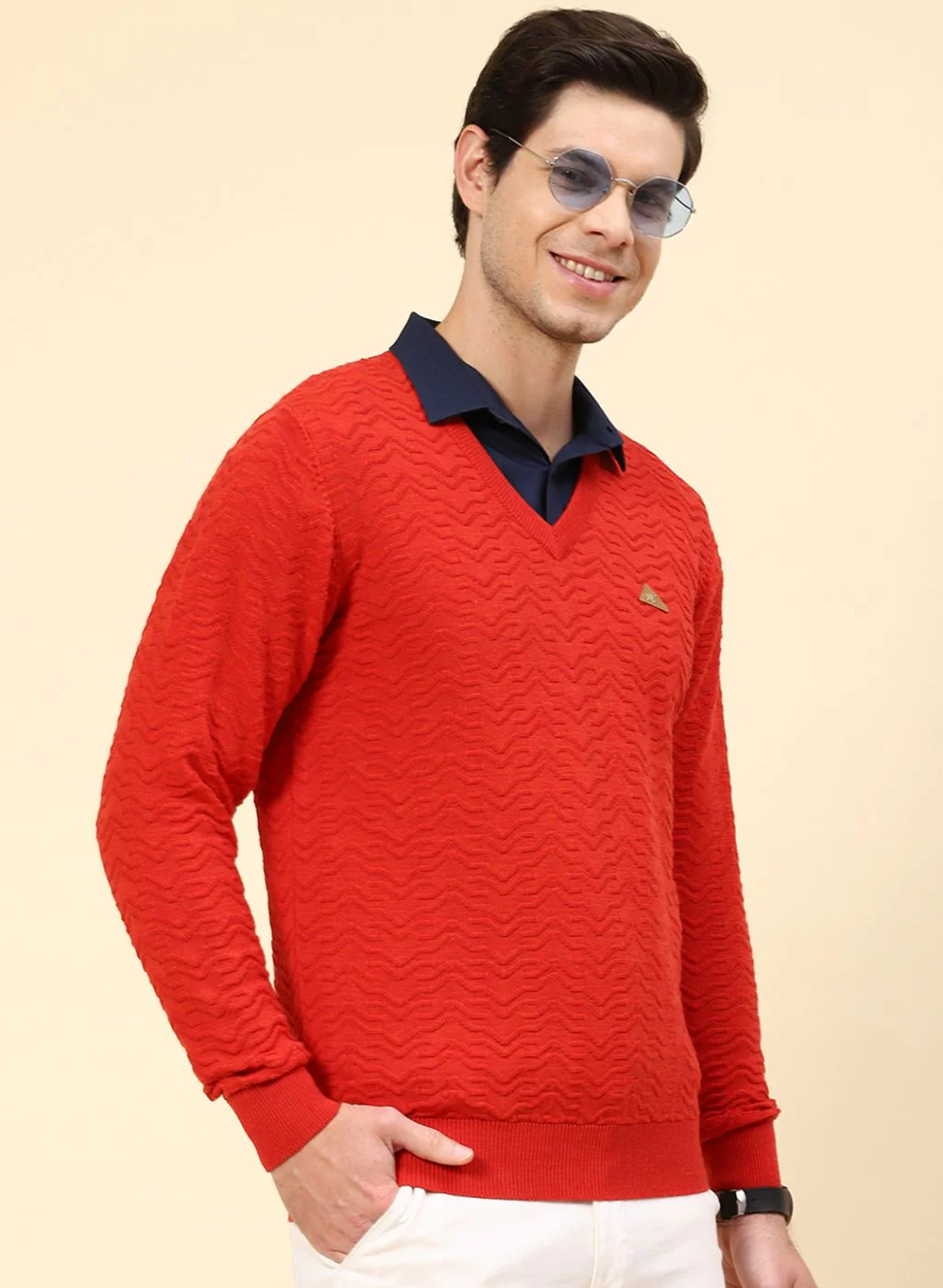 Men Red Self Design Pure wool Pullover - Image 4