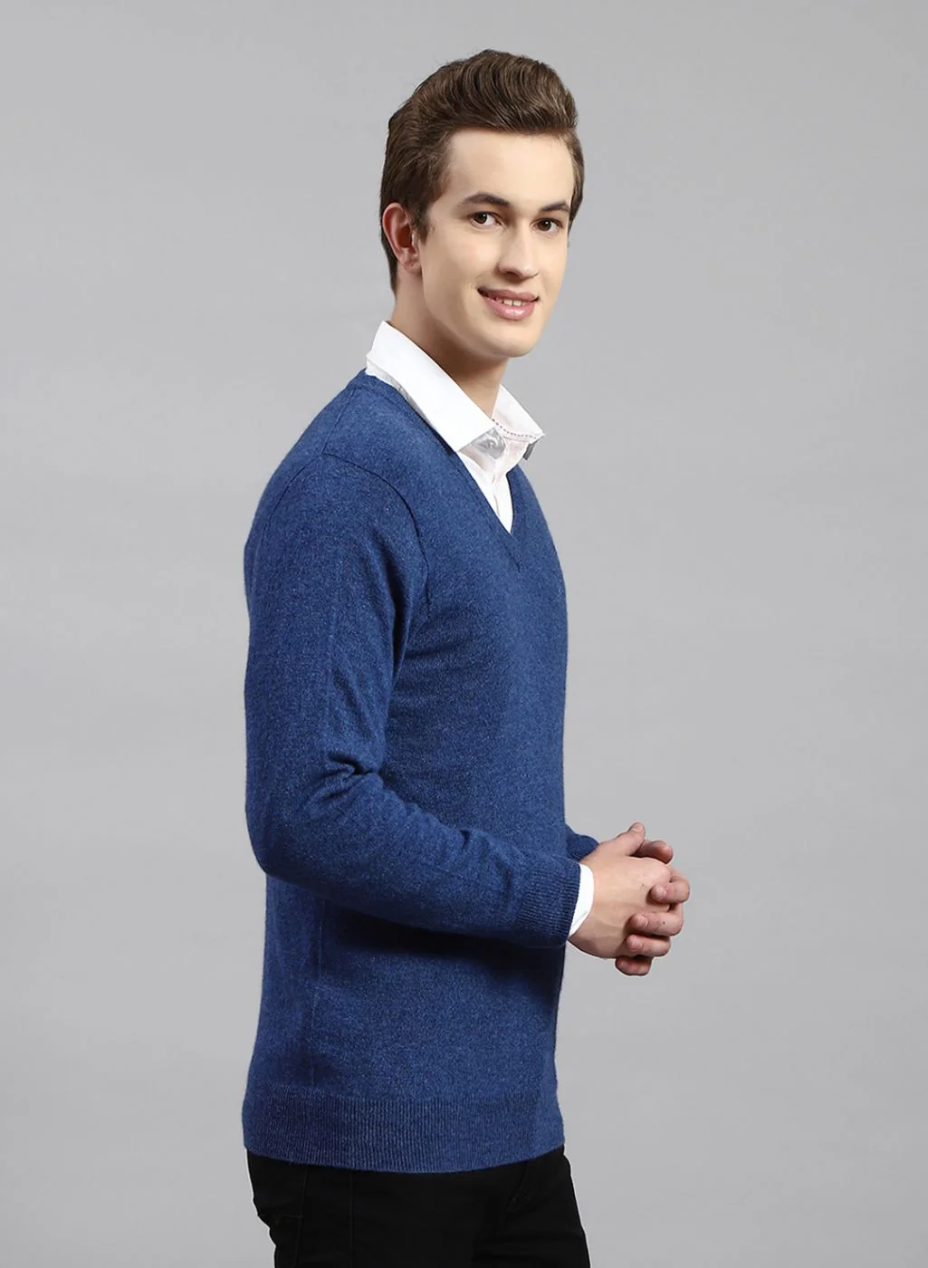 Men Royal Blue Solid Lamb wool Pullover - Image 4