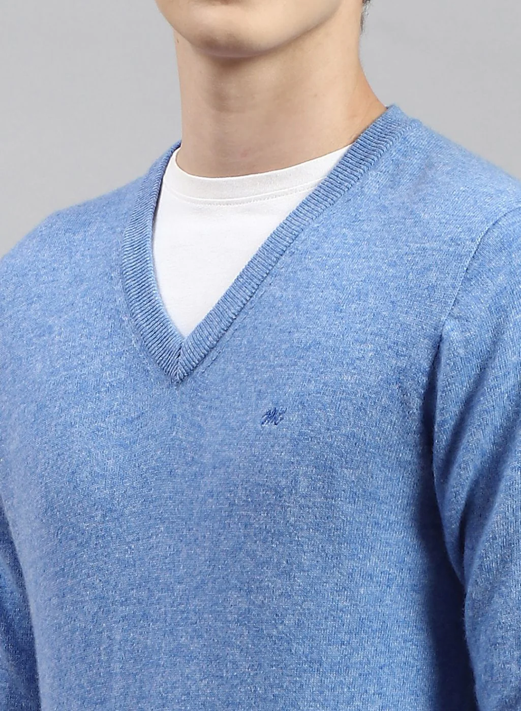 Men Sky Blue Solid Lamb wool Pullover - Image 6