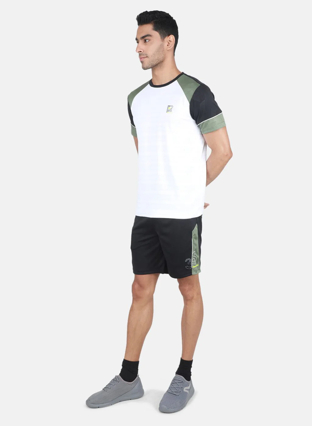 Men White & Black Solid Bermuda Set - Image 2