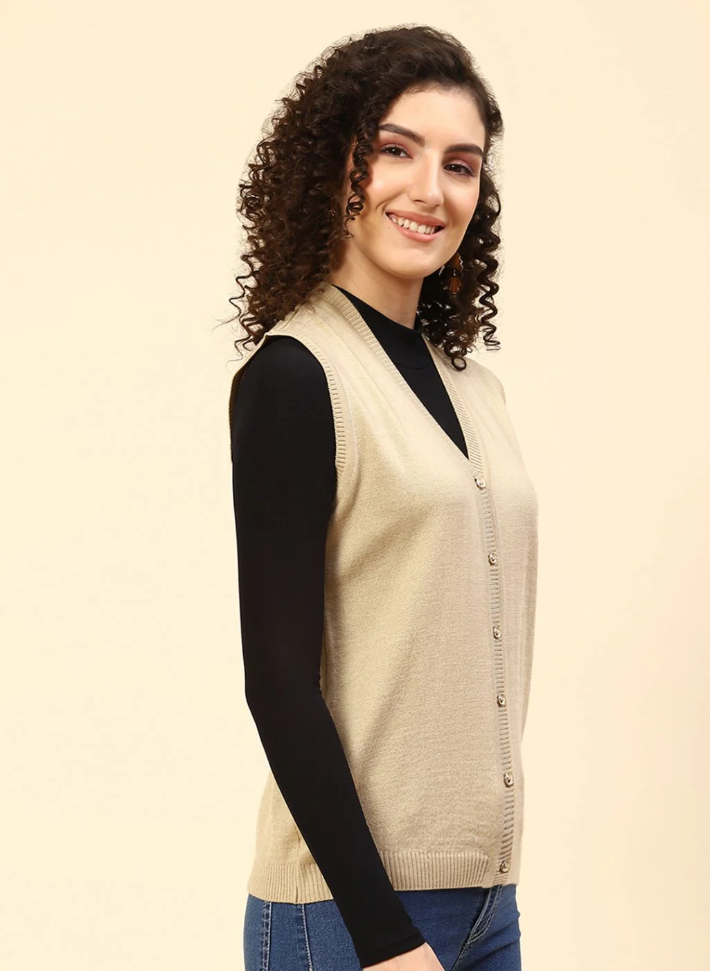 Women Beige Solid Wool blend Cardigan - Image 4