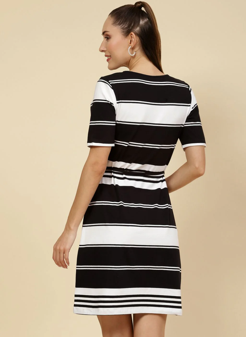 Women Black Printed Dress - Image 5