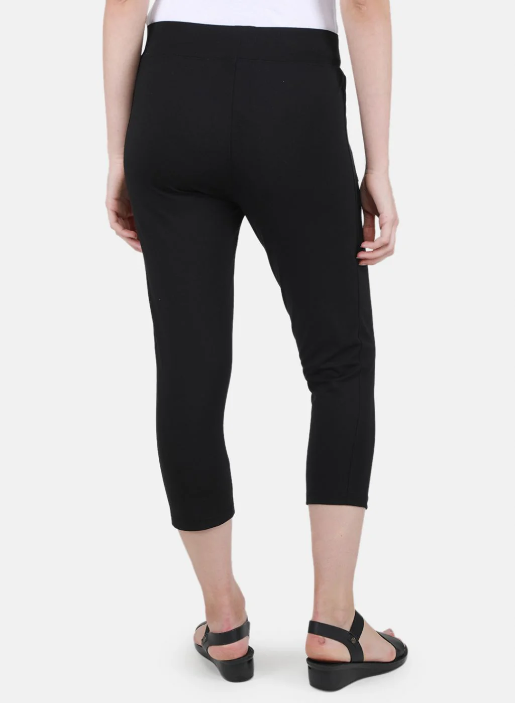 Women Black Solid Capri - Image 3