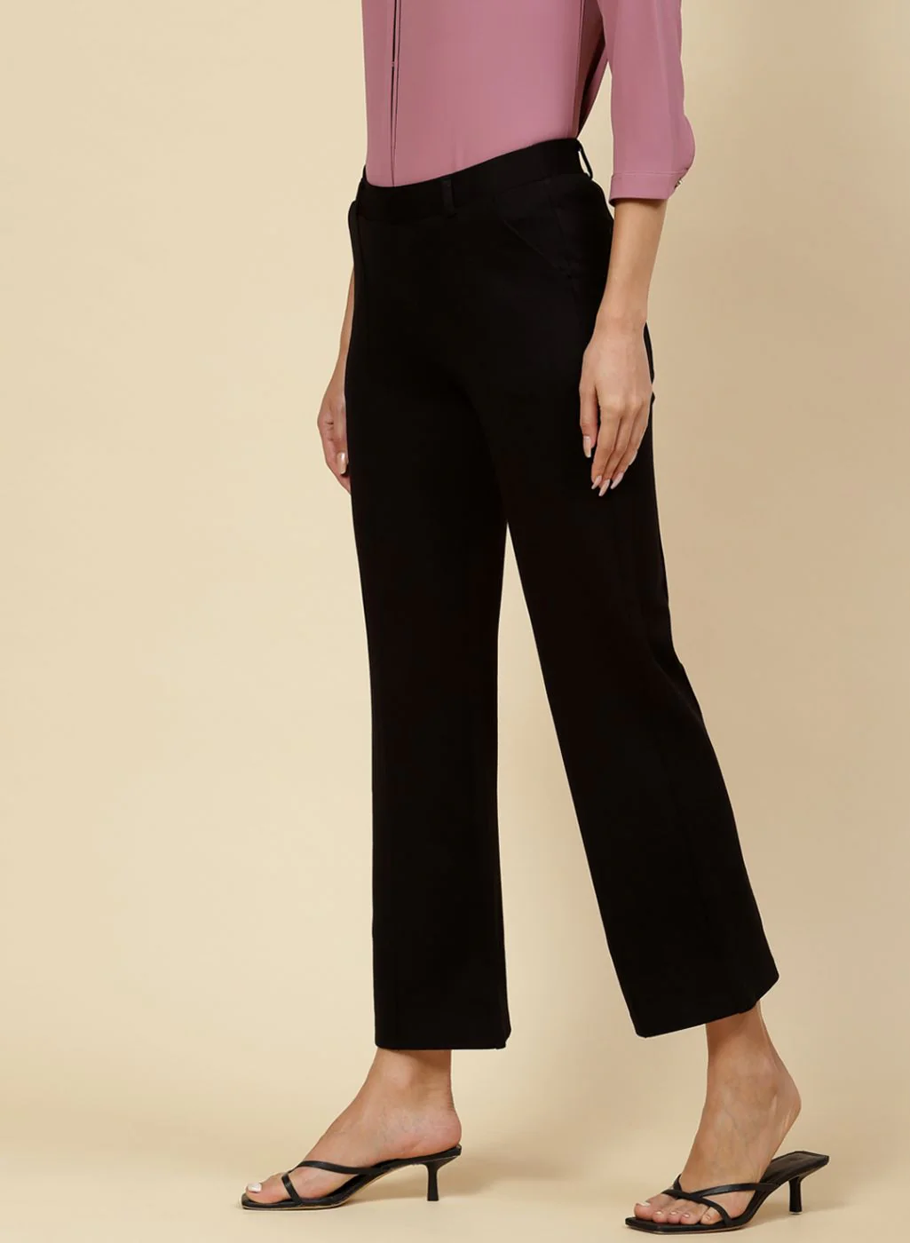 Women Black Solid Jegging - Image 3