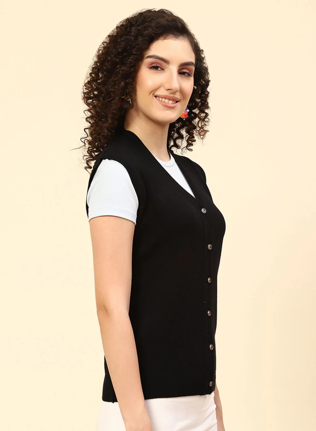 Women Black Solid Wool blend Cardigan - Image 4