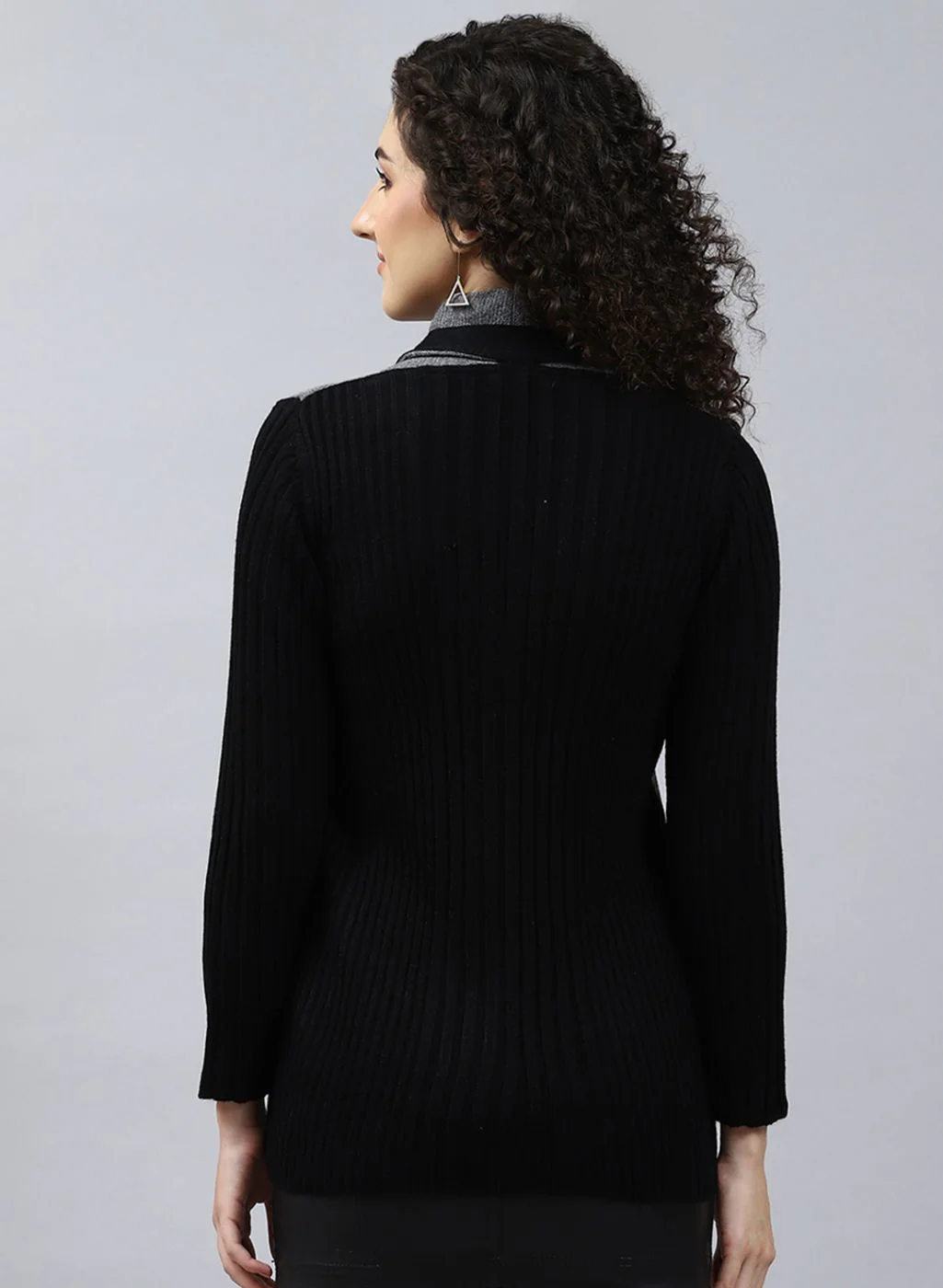 Women Black Solid Wool blend Cardigan - Image 5