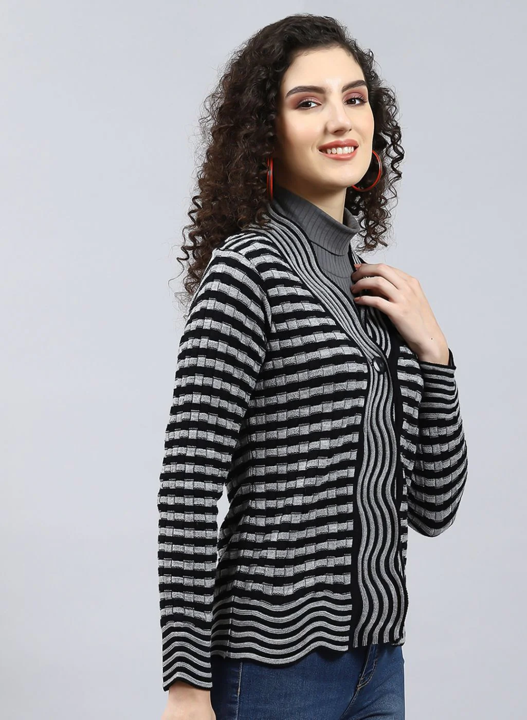 Women Black Stripe Wool blend Cardigan - Image 4