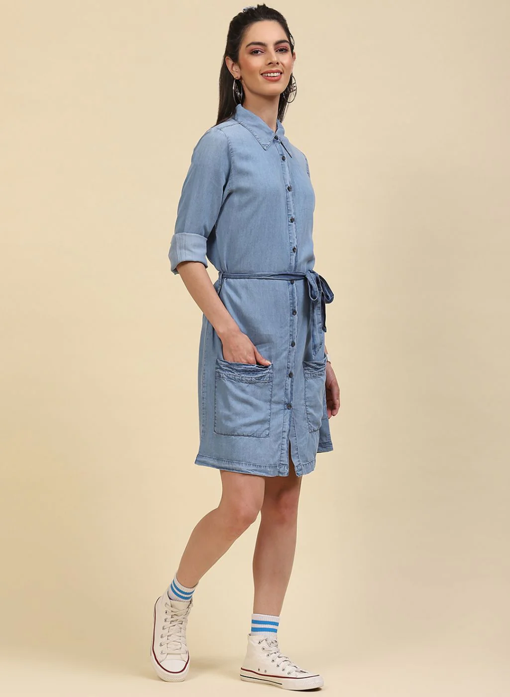 Women Blue Light Wash Tunic - Image 3