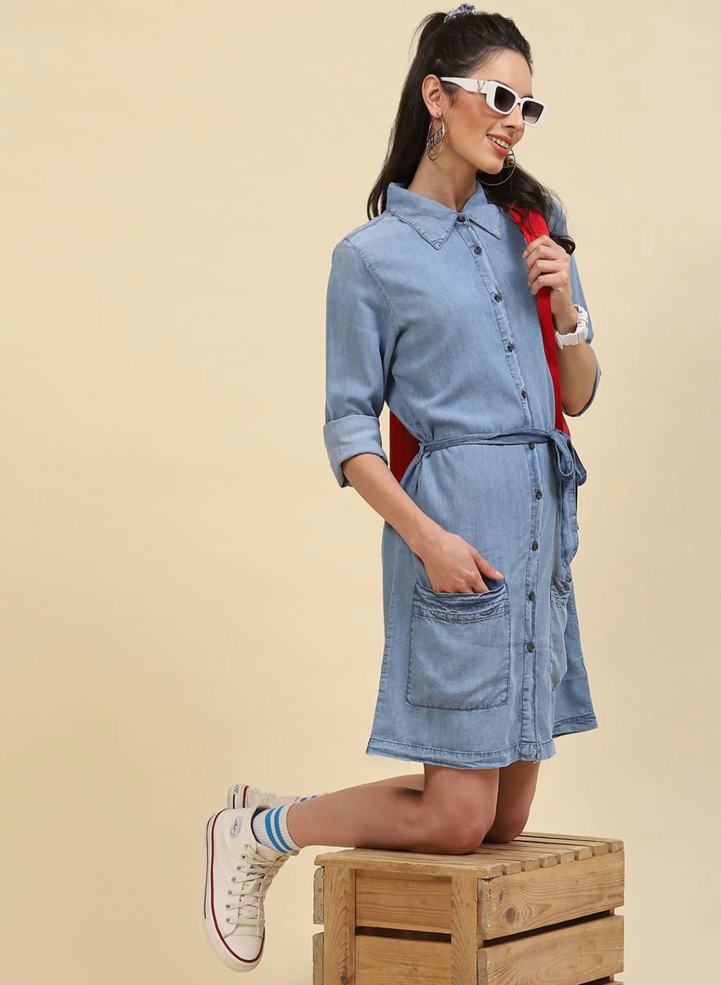 Women Blue Light Wash Tunic - Image 5