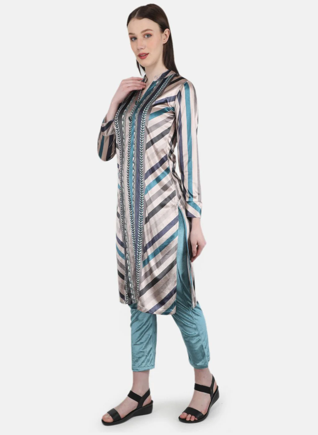 Women Cream Kurti+Lower Set for Winter - Image 2