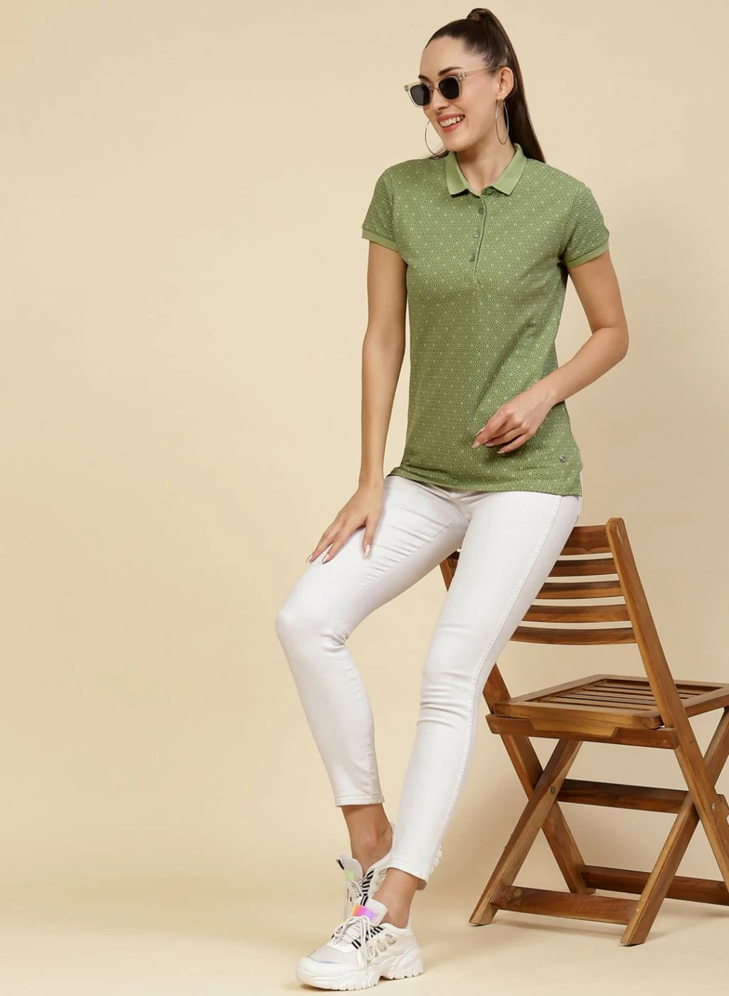 Women Green Printed T-Shirt - Image 5