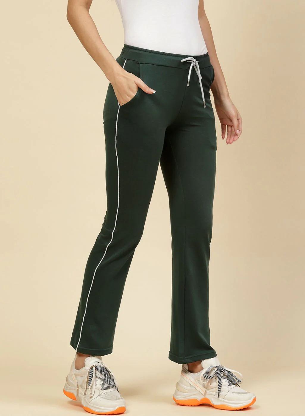 Women Green Regular Fit Lower - Image 4