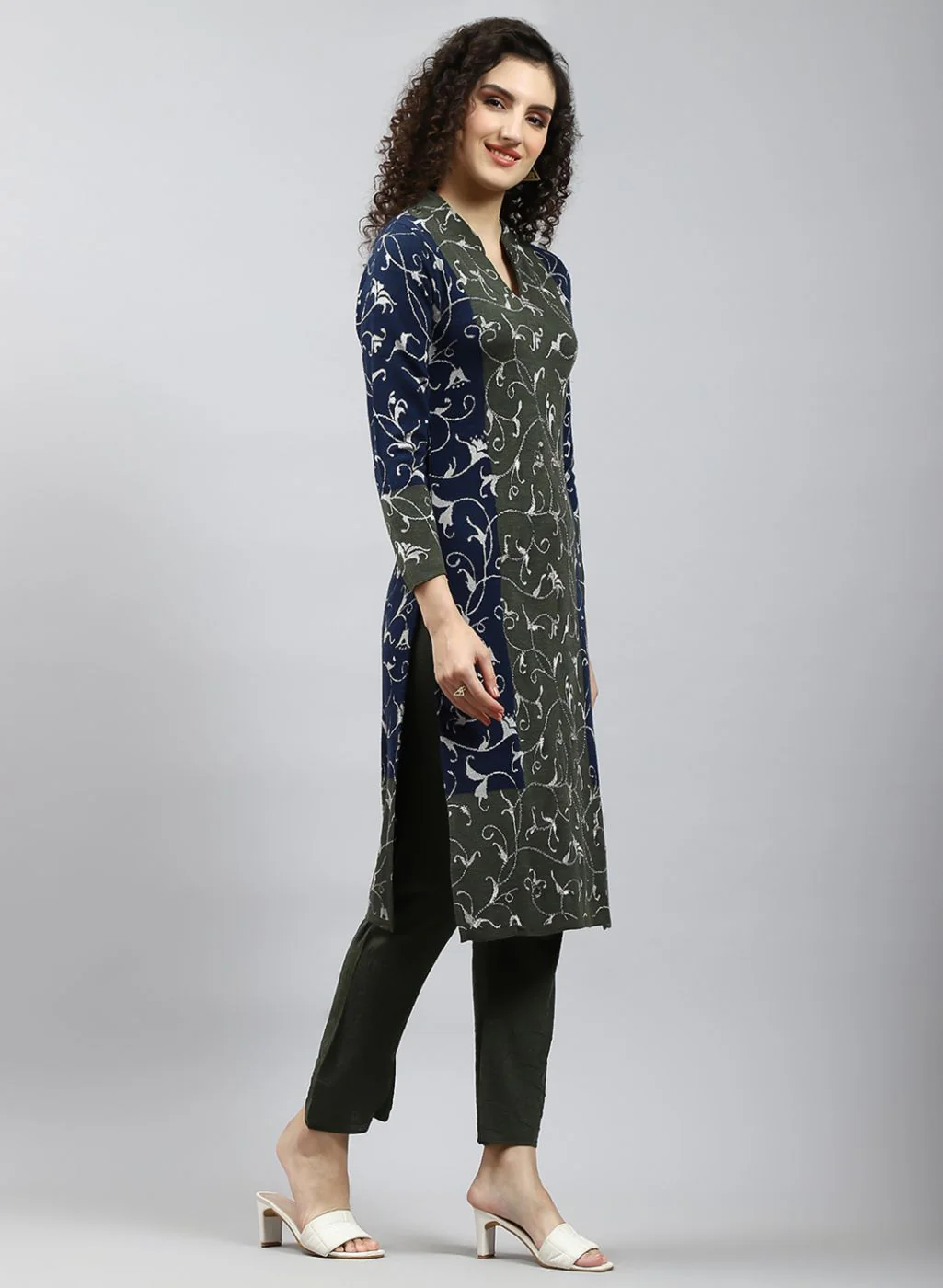 Women Green Self Design Kurti+Lower Set for Winter - Image 4